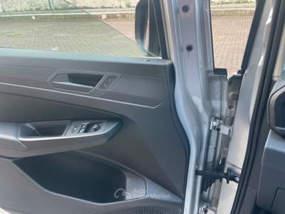 Volkswagen Caddy 4Motion Furgone Business Argento usata Gozzano
