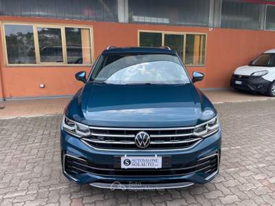 Volkswagen Tiguan SCR DSG R-Line Telecamera Blu/Azzurro usata Gozzano
