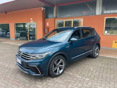 Volkswagen Tiguan SCR DSG R-Line Telecamera Blu/Azzurro usata Gozzano