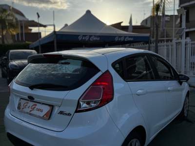 Ford Fiesta 5 porte Business Bianco usata SOMMA VESUVIANA