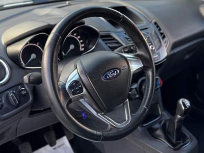 Ford Fiesta 5 porte Business Bianco usata SOMMA VESUVIANA