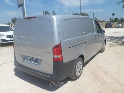 Mercedes-Benz Vito furgone maxi attrezzato Grigio usata San Michele Salentino