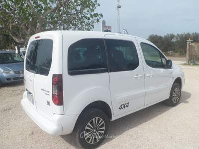 Peugeot Partner 4x4 5 posti autovettura Bianco usata San Michele Salentino