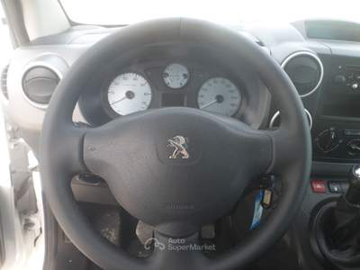 Peugeot Partner 4x4 5 posti autovettura Bianco usata San Michele Salentino