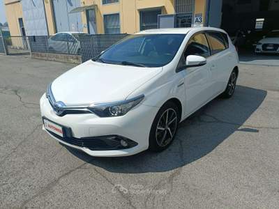 Toyota Auris 1.8h Lounge cvt Bianco usata Cassina de' Pecchi