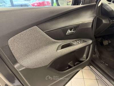 Peugeot 3008 1.5 bluehdi GT Pack s&s 130cv eat8 usata BRESCIA