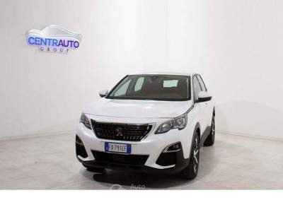 Peugeot 3008 3008 BlueHDi 130cv EAT8 Business Bianco usata Galatina