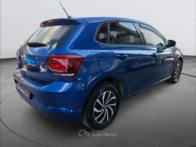 Volkswagen Polo Polo VI 2017 5p 1.0 tsi Comfortline 95cv dsg Blu/Azzurro usata Volla