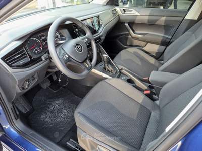 Volkswagen Polo Polo VI 2017 5p 1.0 tsi Comfortline 95cv dsg Blu/Azzurro usata Volla