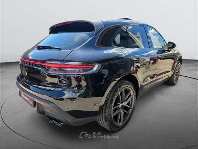 Porsche Macan Macan I 2022 2.0 T 265cv pdk Nero usata Volla