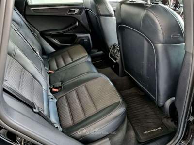 Porsche Macan Macan I 2022 2.0 T 265cv pdk Nero usata Volla