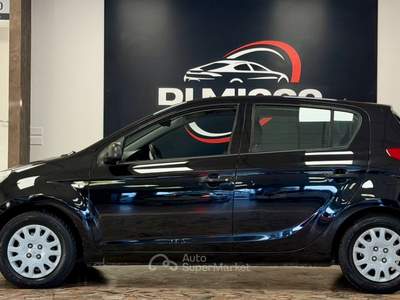 Hyundai i20 5p. BlueDrive GPL Comfort Nero usata Rimini