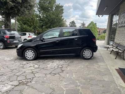 Mercedes-Benz Classe B B 180 NGT BlueEFFICIENCY Chrome NEO PATENTATI Nero usata Perugia