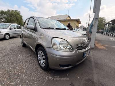 Toyota Yaris TOYOTA YARIS 1.0 BENZINA 5P OK NEO PATENTATI usata Torino