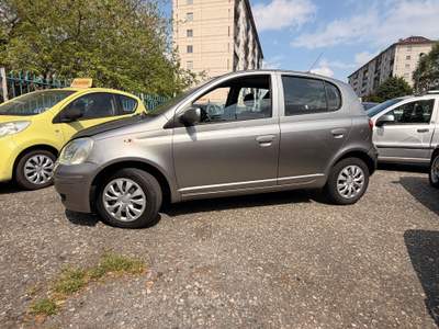 Toyota Yaris TOYOTA YARIS 1.0 BENZINA 5P OK NEO PATENTATI usata Torino