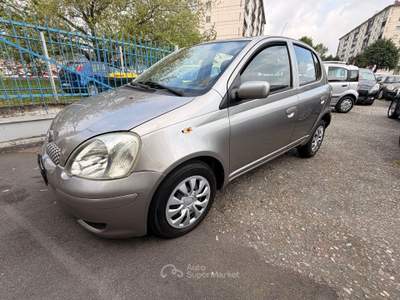 Toyota Yaris TOYOTA YARIS 1.0 BENZINA 5P OK NEO PATENTATI usata Torino