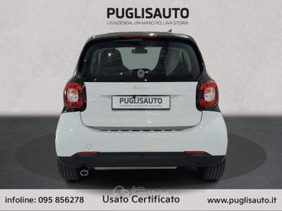Smart ForTwo 70 1.0 Passion Bianco usata BELPASSO