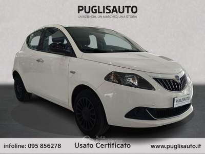 Lancia Ypsilon 1.0 FireFly 5 porte S&S Hybrid Silver Bianco usata BELPASSO