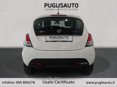 Lancia Ypsilon 1.0 FireFly 5 porte S&S Hybrid Silver Bianco usata BELPASSO