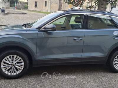 Volkswagen T-Roc 1.0 TSI Life  UNICO PROPR. Blu/Azzurro usata Varallo