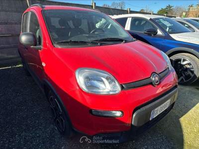 Fiat Panda 1.0 FireFly S&S Hybrid City Life Rosso usata Castenaso