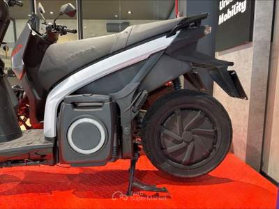 Seat Leon SEAT MO’ ESCOOTER 125 MY 2021 Bianco usata Castenaso