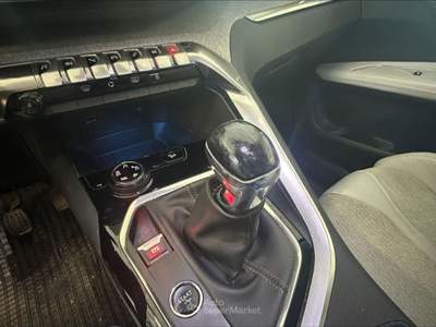 Peugeot 3008 PureTech Turbo 130 S&S Allure Bianco usata Castenaso