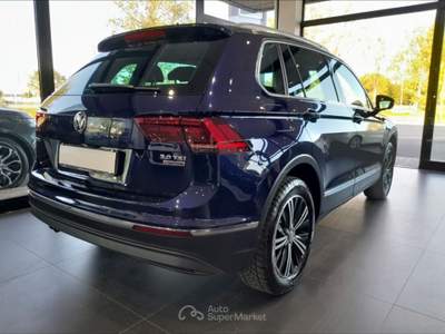 Volkswagen Tiguan 2.0 TSI 180 CV DSG 4MOTION Executive BMT Blu/Azzurro usata Castenaso