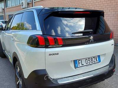 Peugeot 5008 unico proprietario, tenuta in capannone, non fumatori Bianco usata Carpi