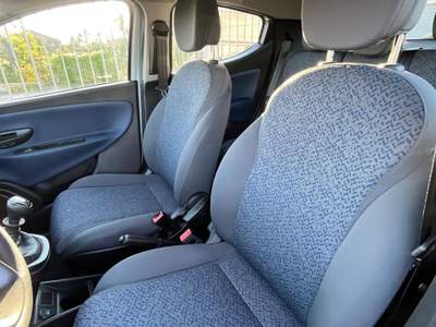 Lancia Ypsilon NEOPATENTATI Blu/Azzurro usata Occhiobello