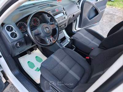 Volkswagen Tiguan 4X4 G.P.L ( TAGLIANDATO ) Bianco usata Vicenza