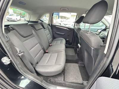 Mercedes-Benz Classe B B 170 B 170 MOTORE NUOVO Nero usata Massarosa
