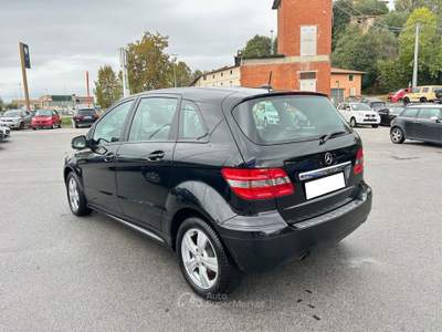 Mercedes-Benz Classe B B 170 B 170 MOTORE NUOVO Nero usata Massarosa
