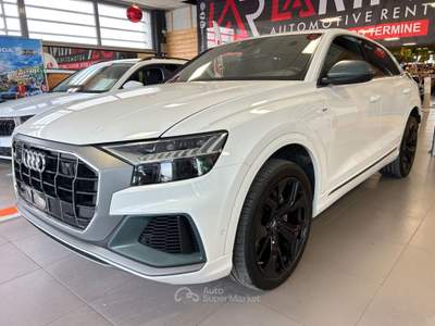 Audi Q8 286 CV quattro tiptronic Sport Bianco usata Massarosa
