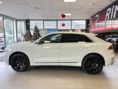 Audi Q8 286 CV quattro tiptronic Sport Bianco usata Massarosa