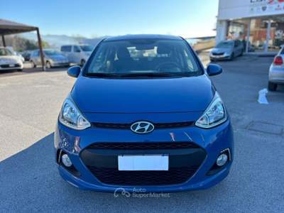 Hyundai i10 Login - NEOPATENTATI Blu/Azzurro usata Massarosa