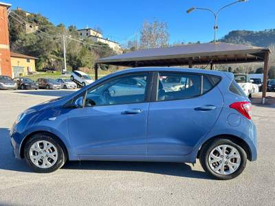 Hyundai i10 Login - NEOPATENTATI Blu/Azzurro usata Massarosa