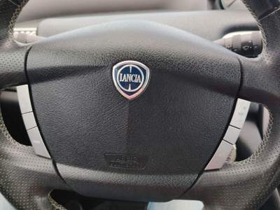 Lancia Ypsilon Lancia Ypsilon 16V DIVA - NEOPATENTATI Grigio usata Massarosa