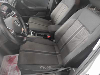 Volkswagen T-Roc Volkswagen T roc 2020 1..6 tdi 115cv 6 marce Bianco usata Sant'Egidio del Monte Albino