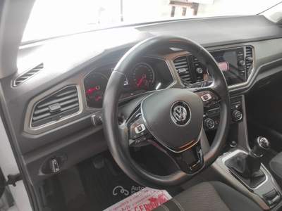 Volkswagen T-Roc Volkswagen T roc 2020 1..6 tdi 115cv 6 marce Bianco usata Sant'Egidio del Monte Albino