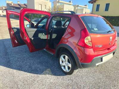 Dacia Sandero Benzina ( TAGLIANDATA ) Marrone usata Vicenza