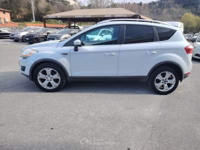 Ford Kuga 4WD Titanium -4x4 Grigio usata Massarosa
