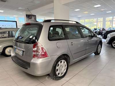 Peugeot 307 307 2001 SW SW 1.4 hdi Grigio usata Foligno