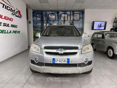 Chevrolet Captiva 150cv Grigio usata Foligno