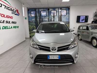 Toyota Verso 1.6 d-4d 5p. Grigio usata Foligno