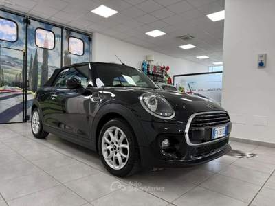 MINI Cooper Mini IV F57 2018 Cabrio 1.5 Nero usata Foligno