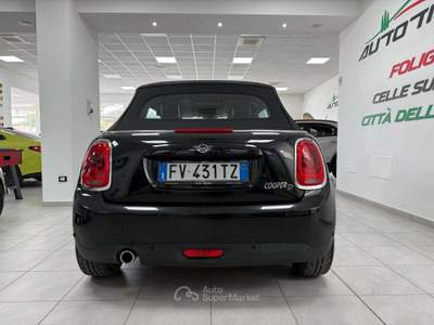 MINI Cooper Mini IV F57 2018 Cabrio 1.5 Nero usata Foligno