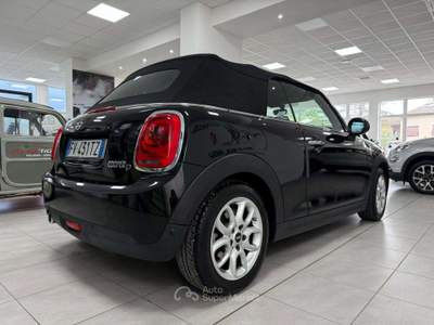 MINI Cooper Mini IV F57 2018 Cabrio 1.5 Nero usata Foligno