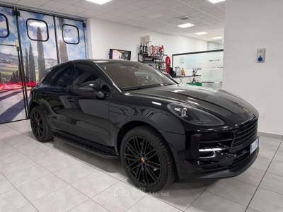 Porsche Macan Macan  2.0 245cv Nero usata Foligno
