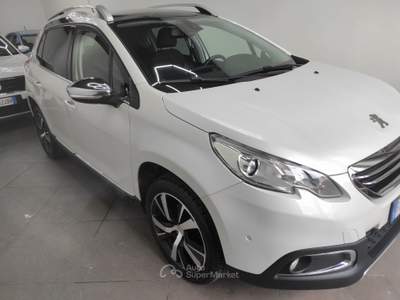 Peugeot 2008 Peugeot 2008 2016 1.6 hdi Tetto Panoramico Sensori Nav Bianco usata Sant'Egidio del Monte Albino